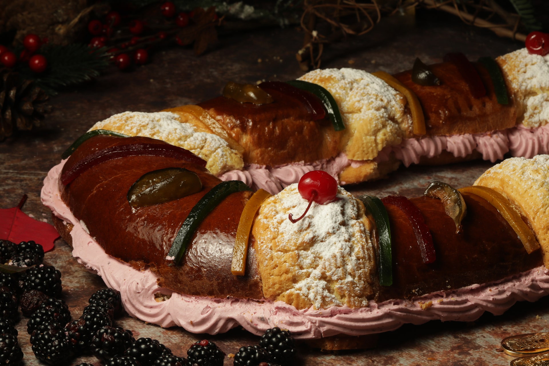 Rosca de Reyes rellena de zarzamora y queso Philadelphia - Imagen 3