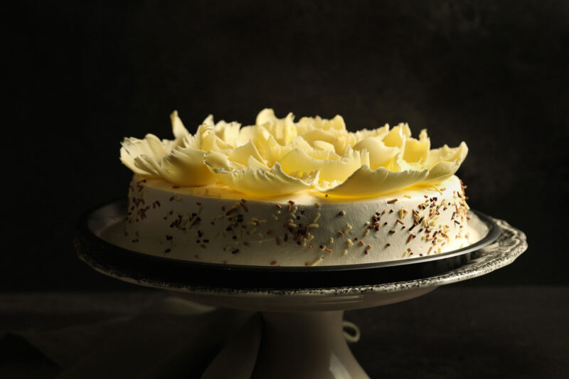 Pastel de vainilla con crema blanca lecaroz